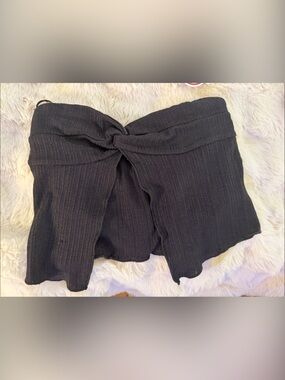 Small Ribbed Black Twist-Front Crop Top - Princess Polly